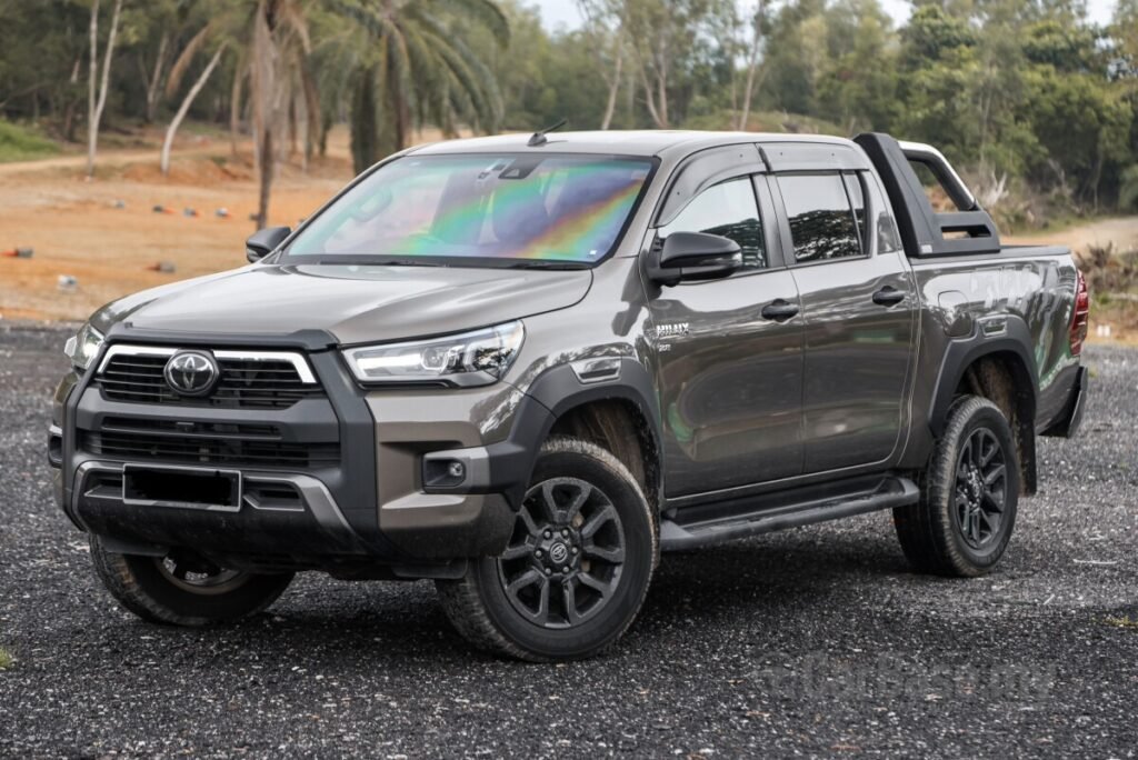 Toyota Hilux Double Cab 2.4E AT